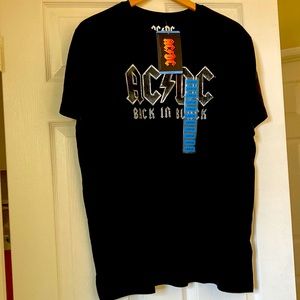 ACDC BACK in BLACK Graphic T-Shirt LARGE.  NEW